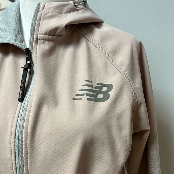 New Balance pink gray lightweight rain jacket size PM BIN B - Picture 2 of 9